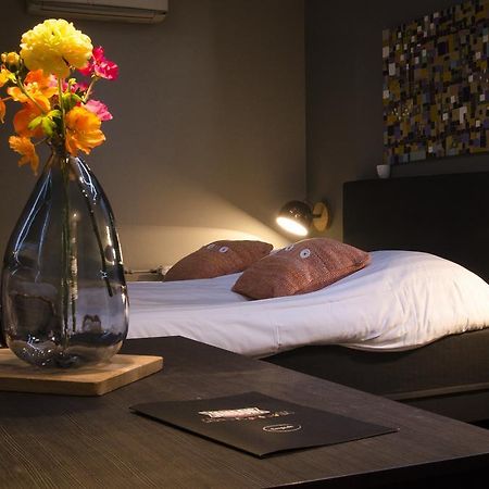 Hotel Jambon à Uden Extérieur photo